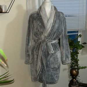 Aerie cozy bathrobe